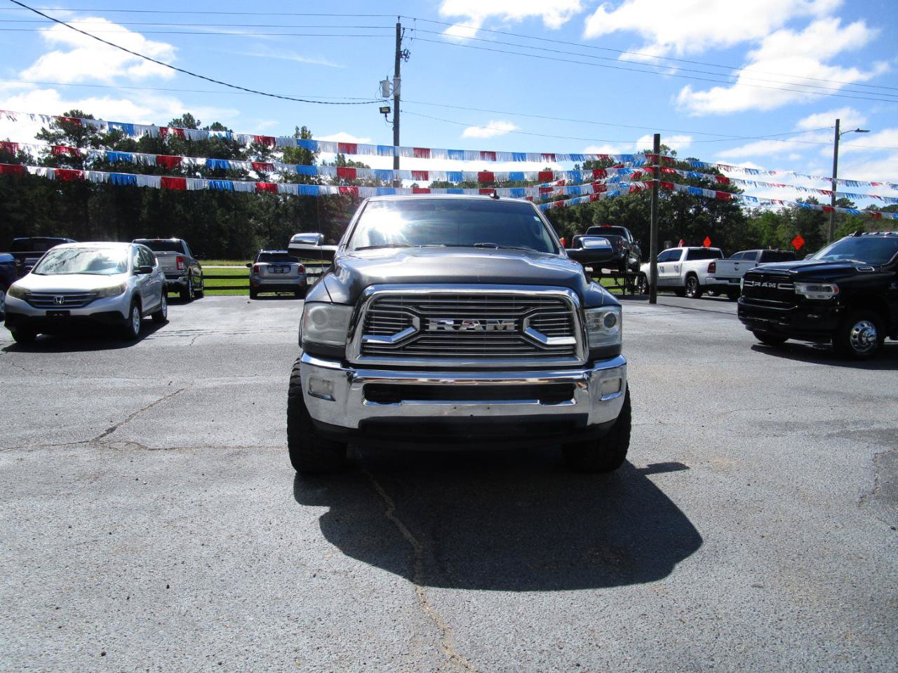 Used 2015 RAM 2500 Laramie w/ Convenience Group AWD/4WD image 2