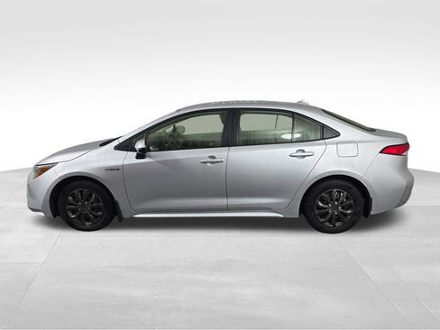 Used 2020 Toyota Corolla LE image 4