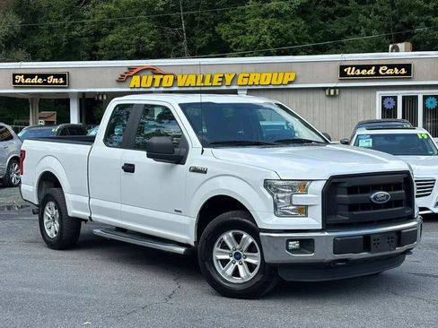 Used 2015 Ford F150 XL w/ Equipment Group 101A Mid AWD/4WD image 1