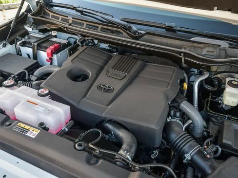 New 2025 Toyota Tundra SR5 image 32