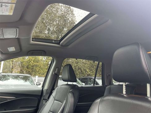 Certified 2022 Honda Pilot Special Edition image 19