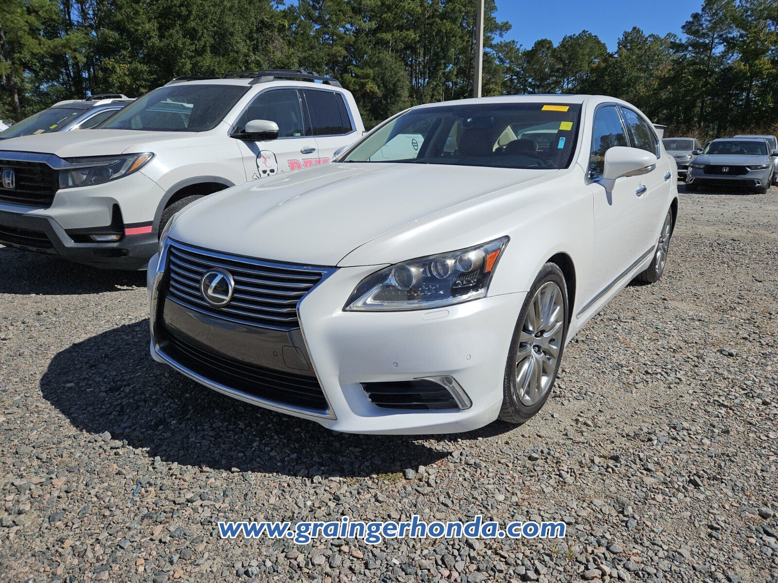 Used 2015 Lexus LS 460 w/ Comfort Package RWD image 2