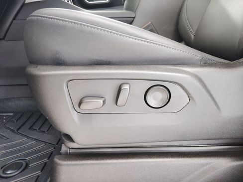 Used 2024 Chevrolet Tahoe LT w/ Luxury Package image 14