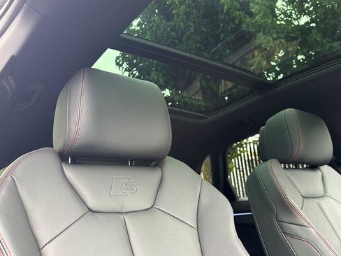 Certified 2025 Audi Q3 2.0T Premium Plus w/ Premium Plus Package image 16