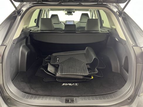 Used 2020 Toyota RAV4 XLE w/ XLE Grade Weather Package image 27