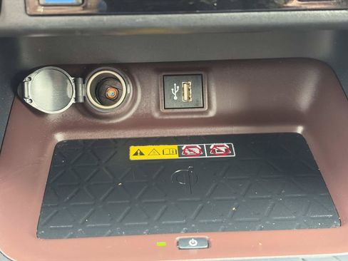 Used 2023 Toyota RAV4 Limited AWD/4WD image 41
