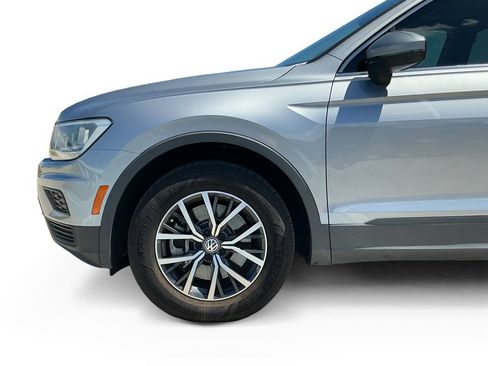 Used 2019 Volkswagen Tiguan SE FWD image 12