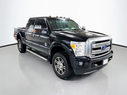 Used 2016 Ford F350 Platinum w/ Platinum Package AWD/4WD image 4