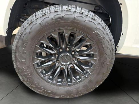 Used 2023 RAM 3500 Limited AWD/4WD image 11