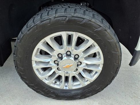 Used 2021 Chevrolet Silverado 2500 High Country AWD/4WD image 7