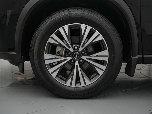 Used 2023 Nissan Rogue SV AWD/4WD image 10