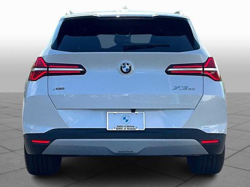 Used 2026 BMW X3 xDrive30 w/ Premium Package image 4