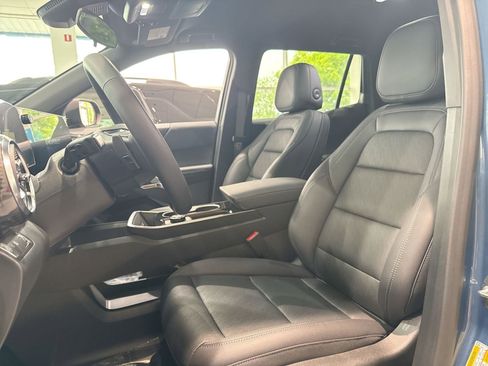 New 2026 Chevrolet Equinox LT w/ Convenience Package II FWD image 13
