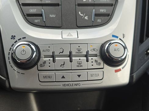 Used 2016 Chevrolet Equinox LTZ w/ Enhanced Convenience Package FWD image 28