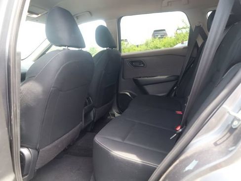 Used 2023 Nissan Rogue S FWD image 27