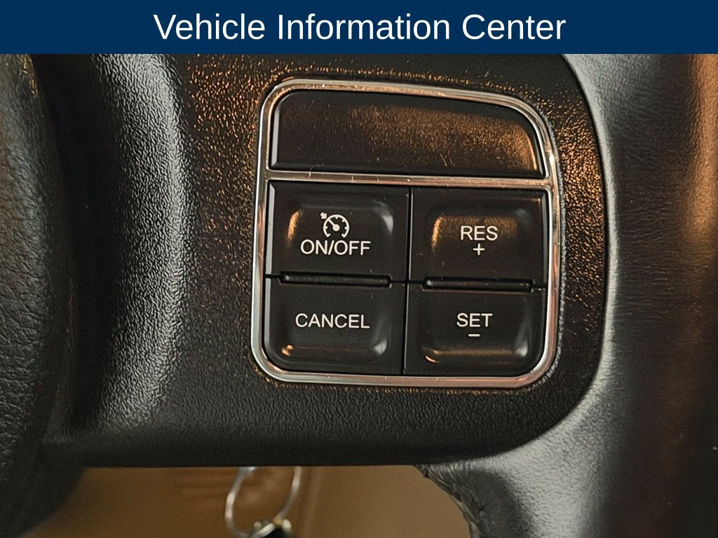 Used 2017 Jeep Wrangler Unlimited Sahara w/ Connectivity Group AWD/4WD image 31