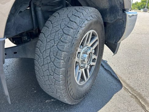 Used 2018 Ford F250 Lariat w/ FX4 Off-Road Package AWD/4WD image 9