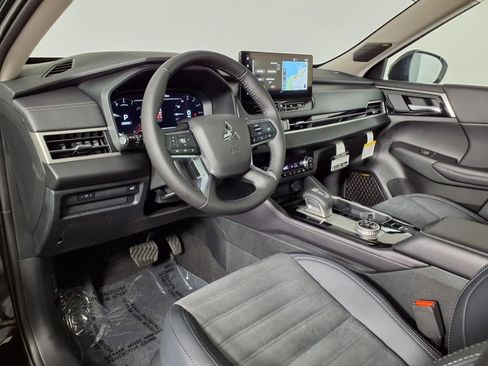 Used 2025 Mitsubishi Outlander SE AWD/4WD image 15