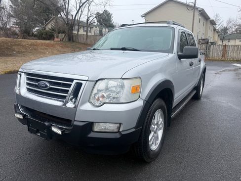 Used 2010 Ford Explorer Sport Trac XLT image 1