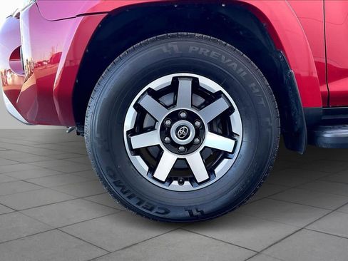 Used 2023 Toyota 4Runner TRD Off-Road Premium w/ Off Road Premium Plus Package image 10