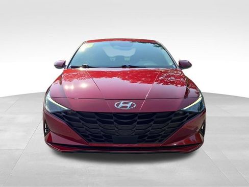 Used 2023 Hyundai Elantra SEL w/ Convenience Package FWD image 8