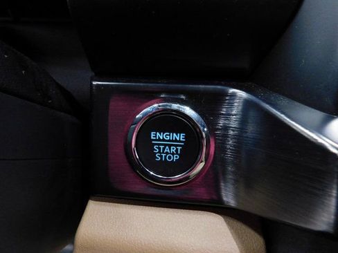 Used 2025 Ford F450 Lariat image 43