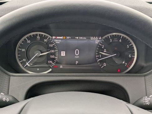 Used 2023 Land Rover Range Rover Velar R-Dynamic S image 8