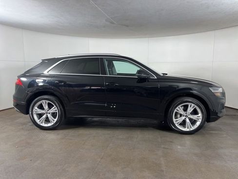 Used 2023 Audi Q8 Premium Plus image 8