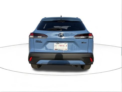 Used 2026 Toyota Corolla Cross LE image 4