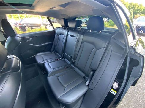 Used 2023 Audi Q8 Prestige w/ Prestige Package AWD/4WD image 19