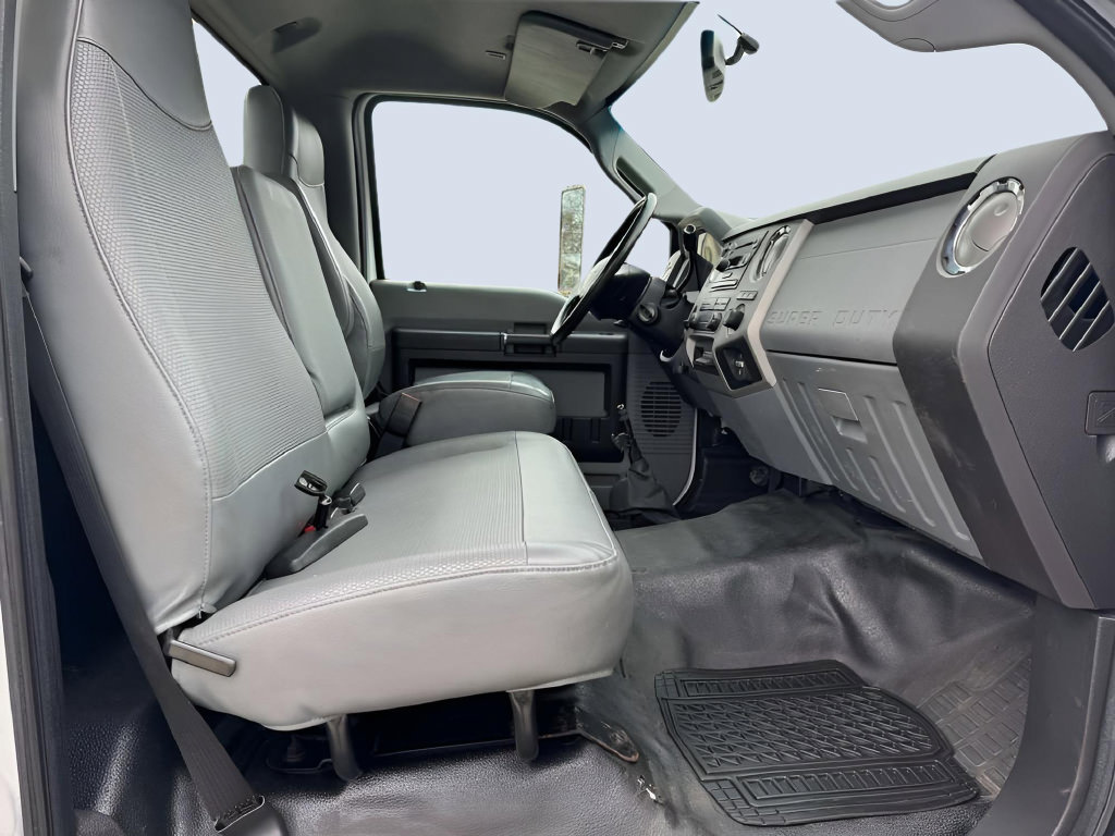 Used 2015 Ford F650 2WD Regular Cab Super Duty image 21