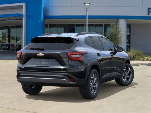 New 2026 Chevrolet Trax LT w/ Driver Confidence Package image 4