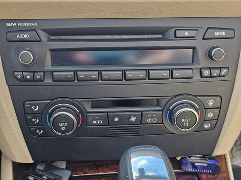 Used 2008 BMW 335i Convertible RWD image 20