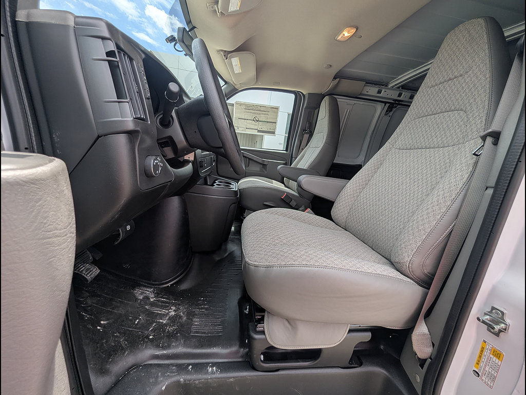 New 2026 GMC Savana 2500 Extended w/ Safety Package RWD image 12