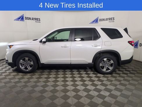 Certified 2023 Honda Pilot EX-L image 2