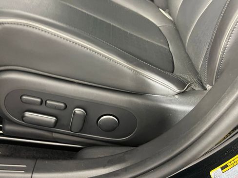 Used 2023 Hyundai Ioniq 5 Limited image 25