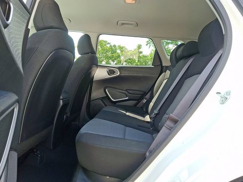 Used 2023 Kia Soul LX w/ Option Group 015 FWD image 13