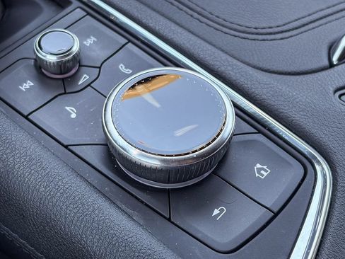 Certified 2024 Cadillac XT5 Luxury FWD image 31