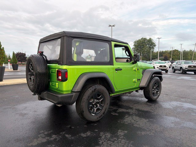 Used 2025 Jeep Wrangler Sport AWD/4WD image 7