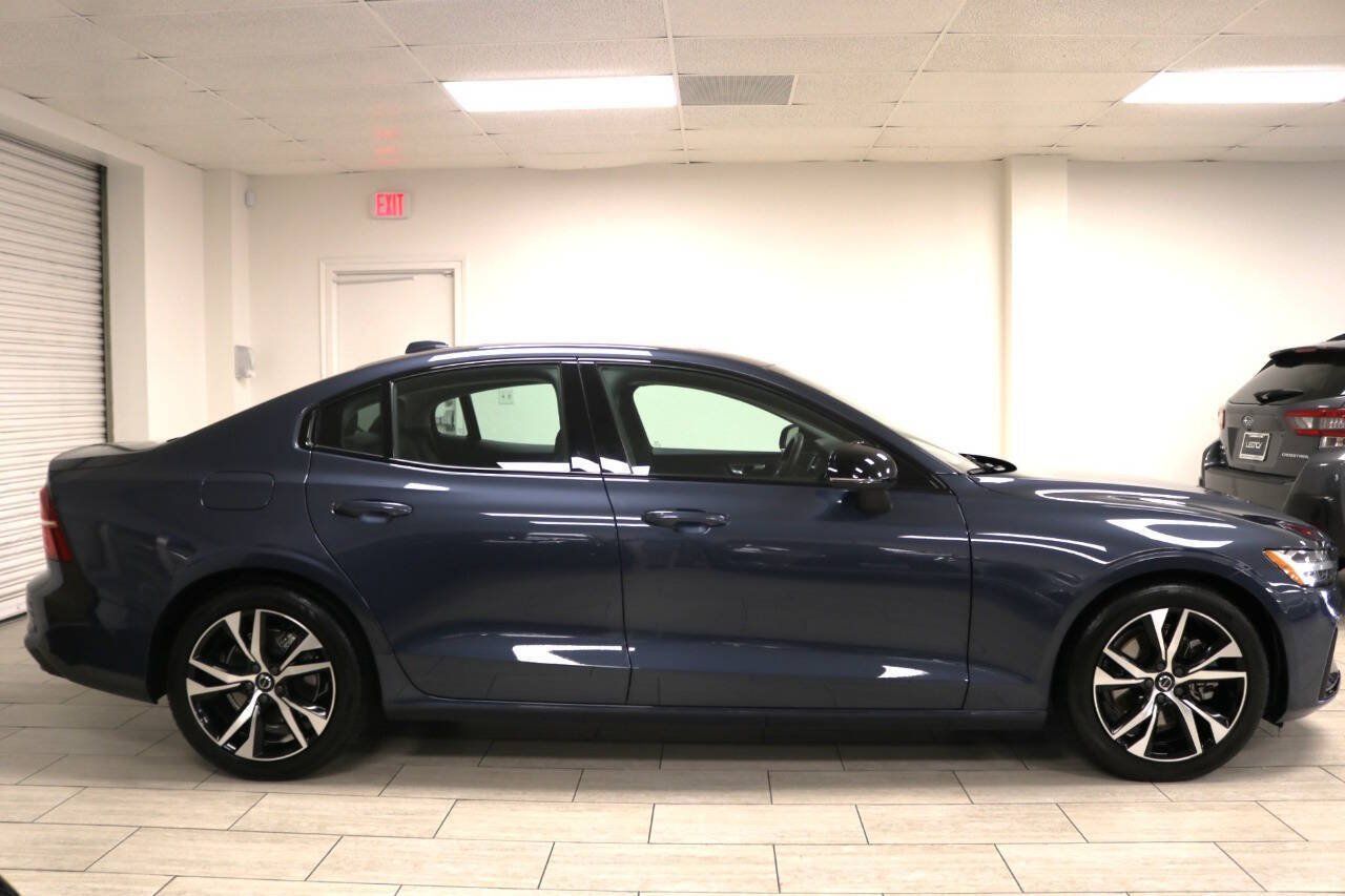 Used 2024 Volvo S60 B5 Plus FWD image 8