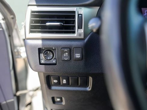 Used 2019 Lexus GX 460 Premium AWD/4WD image 17