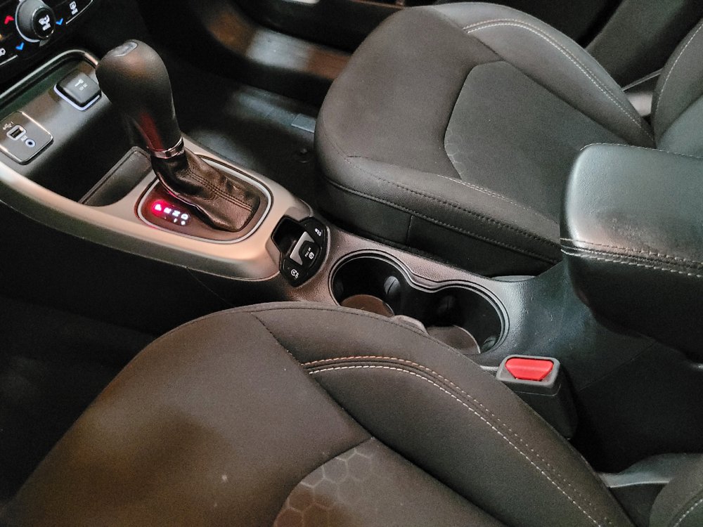 Used 2021 Jeep Compass Sport w/ Cold Weather Group FWD image 26