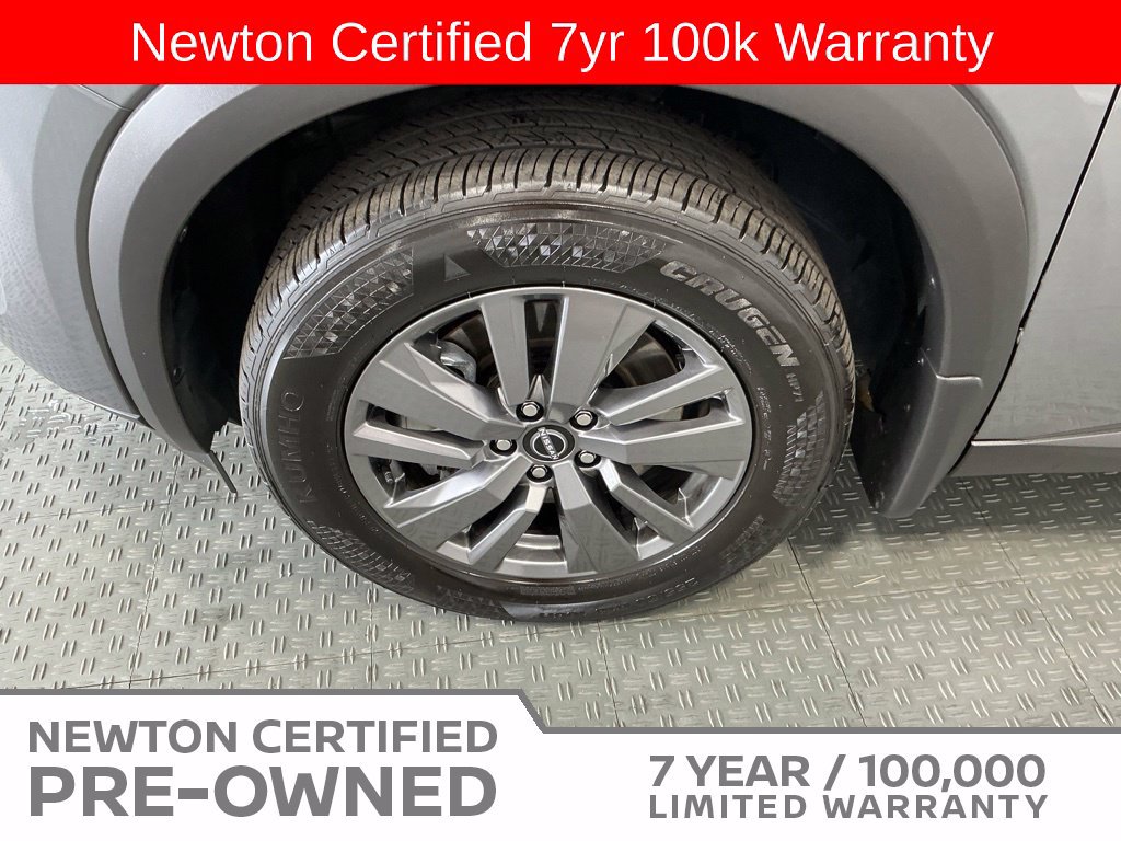 Used 2025 Nissan Pathfinder SV w/ SV Premium Package FWD image 47
