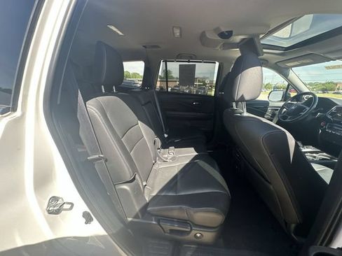 Used 2022 Honda Pilot Touring image 30
