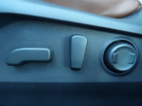 Used 2022 Subaru Outback Touring image 15