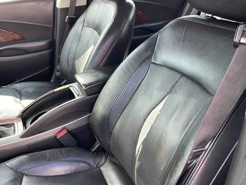 Used 2013 Buick LaCrosse Touring FWD image 28