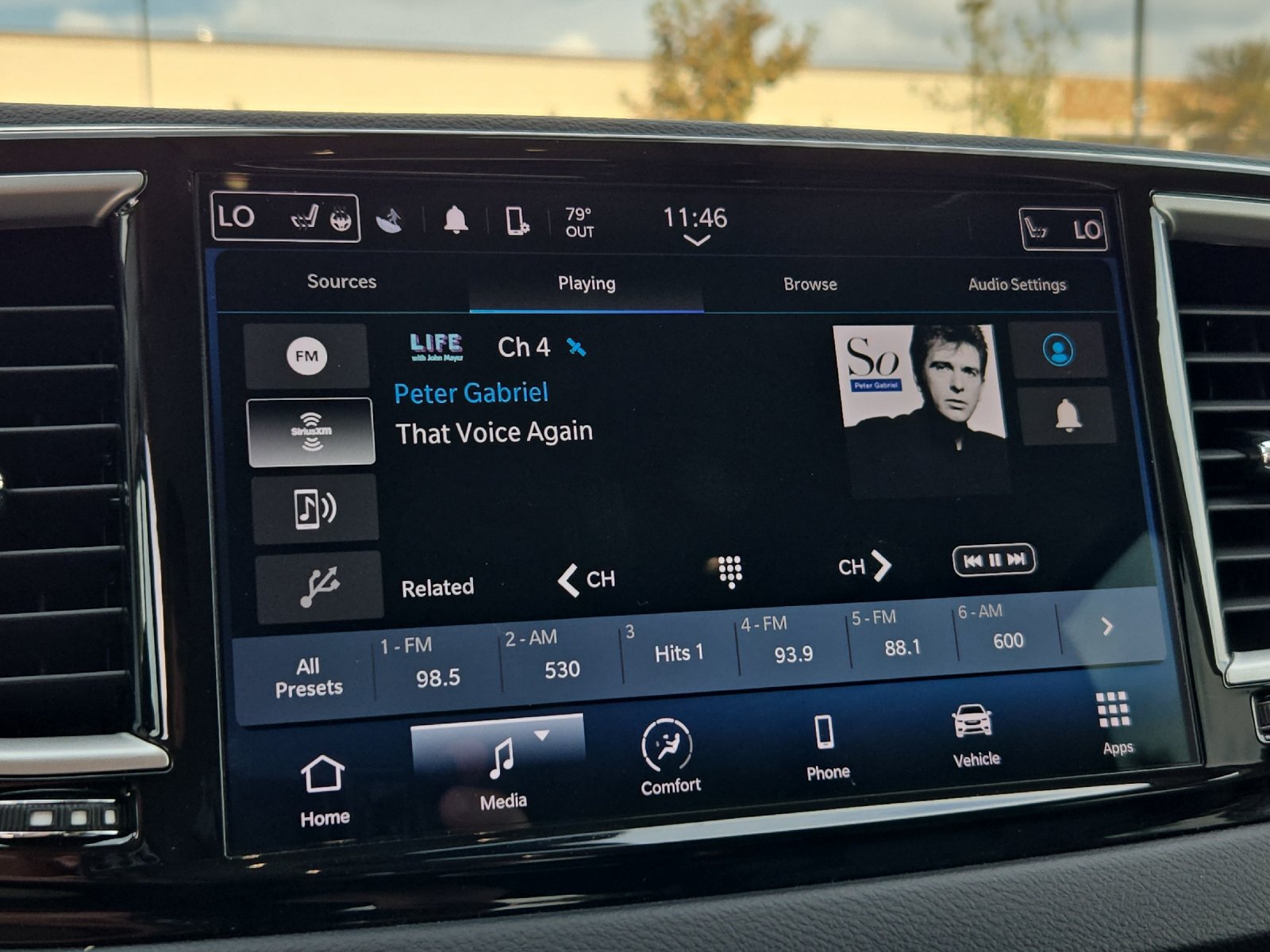 Used 2023 Chrysler Pacifica Touring-L FWD image 17