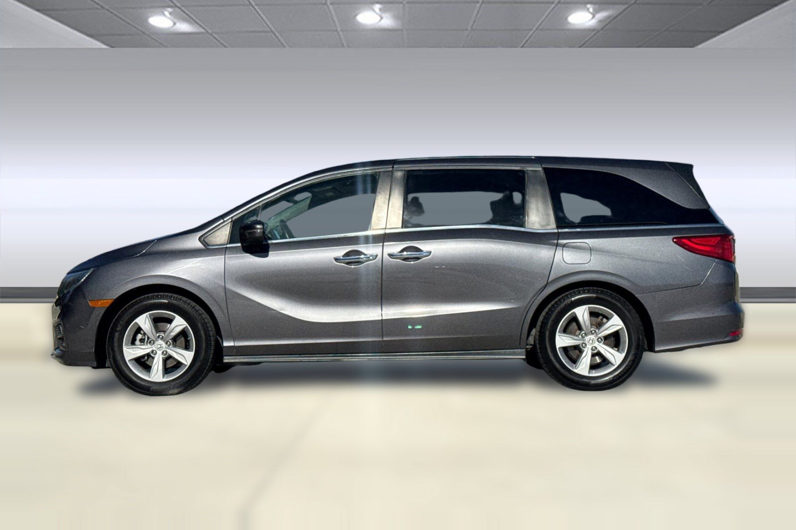 Used 2018 Honda Odyssey EX-L image 2