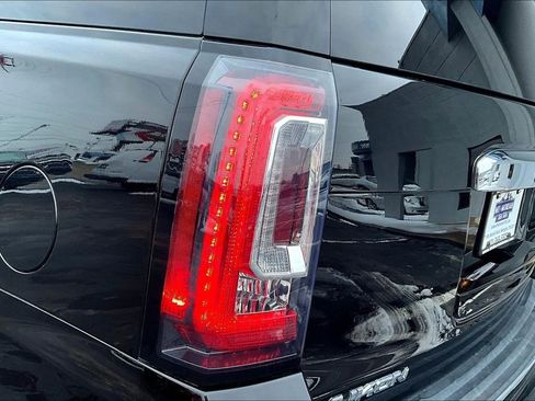 Used 2019 GMC Yukon Denali w/ Denali Ultimate Package image 24