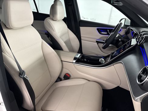 Certified 2025 Mercedes-Benz GLC 350e 4MATIC image 24
